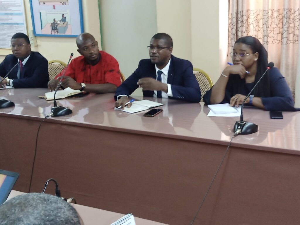 ATELIER DE SENSIBILISATION ET D’INFORMATION DES AGENTS DES INSTITUTIONS FINANCIÈRES PARTENAIRES SUR LES MESURES DE SAUVEGARDES ENVIRONNEMENTALE